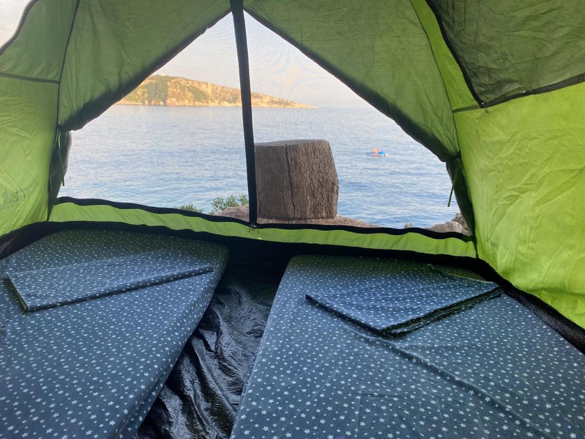 Campismo de Luxo Pine Side Camp *
