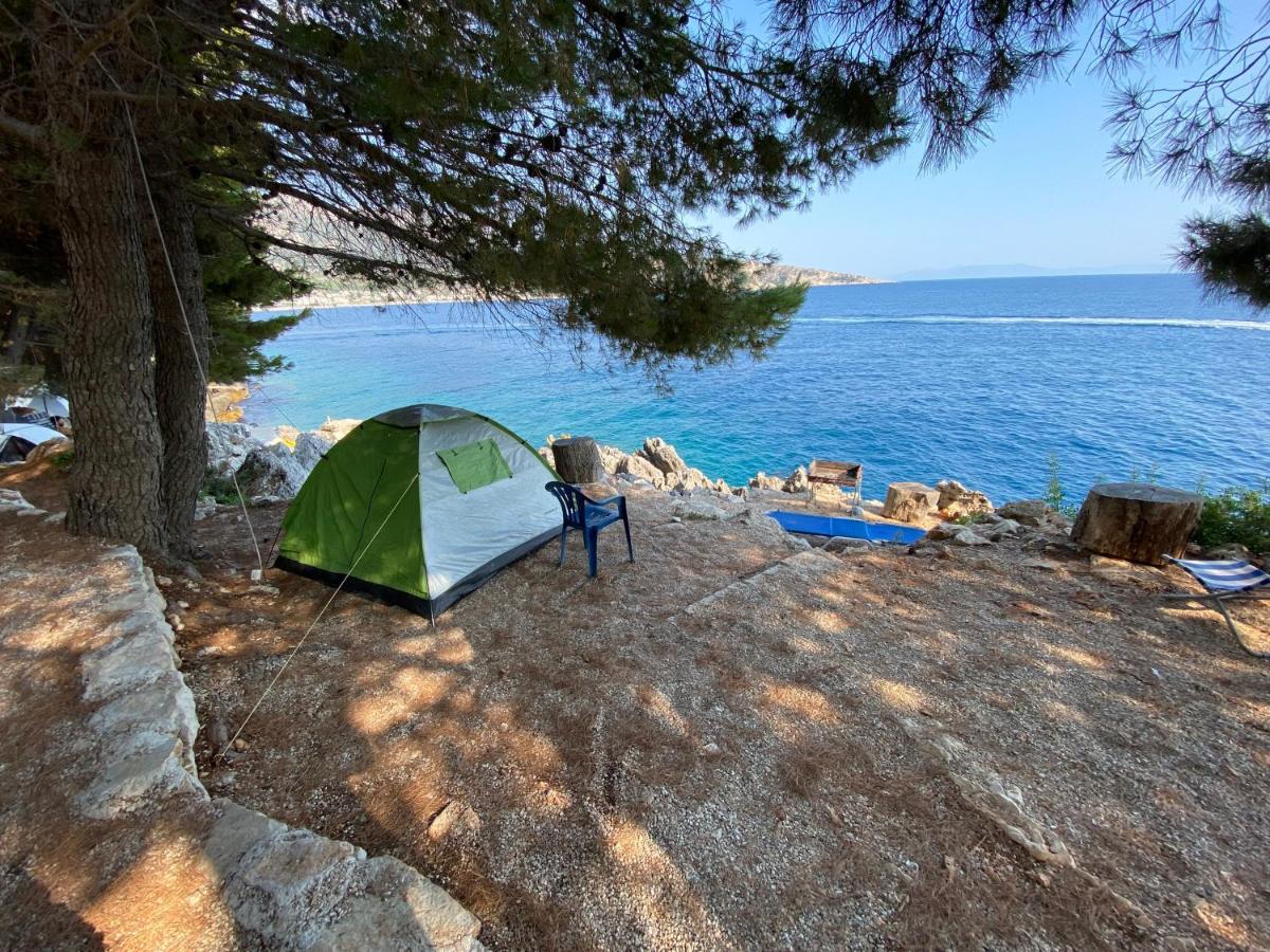Pine Side Camp Luxury tent *