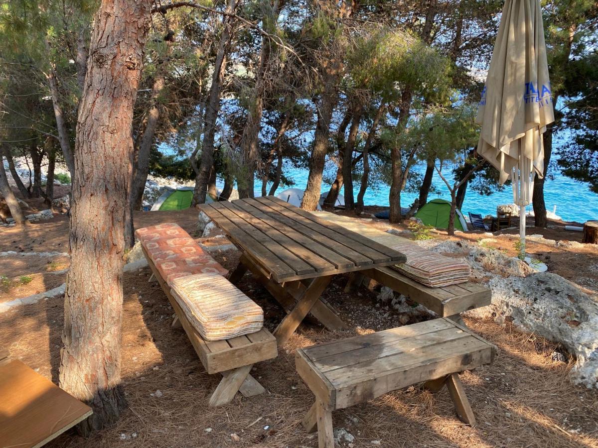 Pine Side Camp Luxury tent *